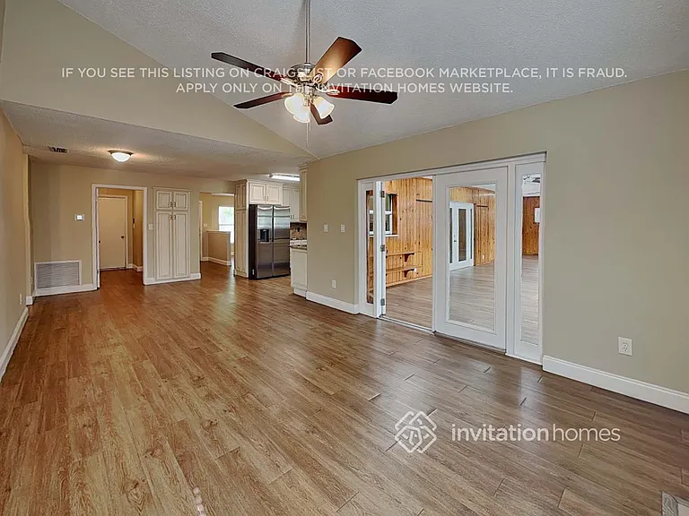 412 Abbeywood Ln — Photo 17