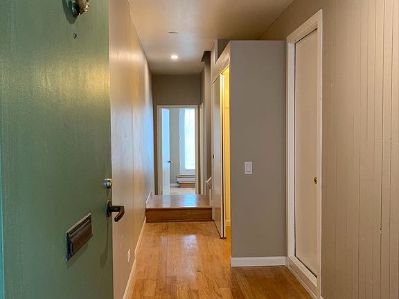 3rd image of 129 Wright Ln