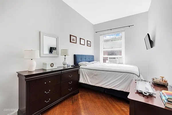 Rented by Corcoran | media 7