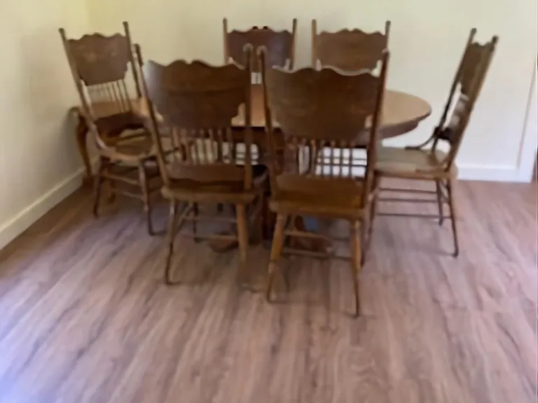 401 Shallow Creek Dr — Photo 2