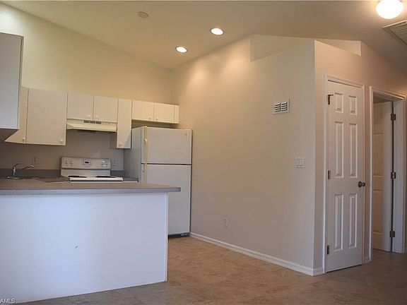 2nd image of 1214 NE 8th Pl