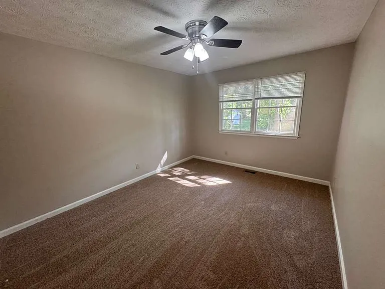 348 Freshman Dr — Photo 23