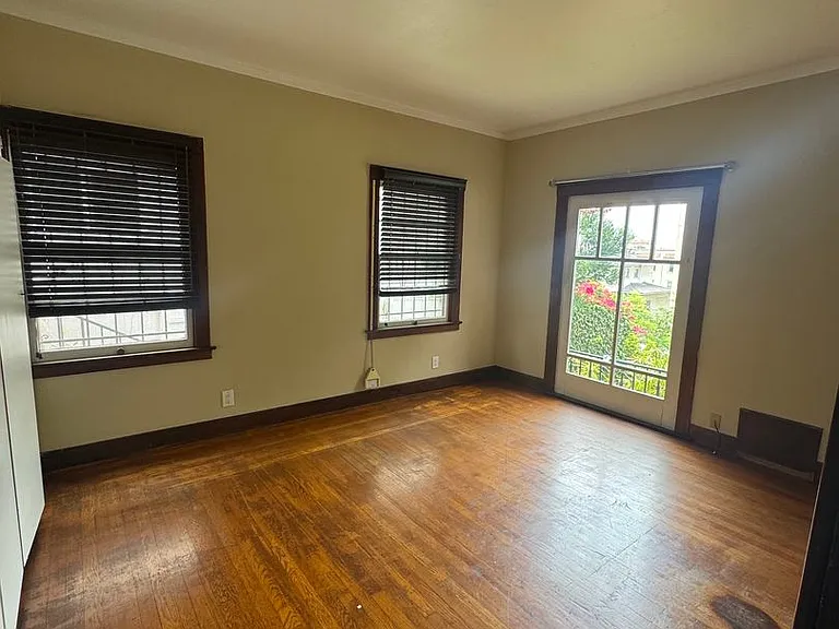 2465 Albatross St — Photo 13