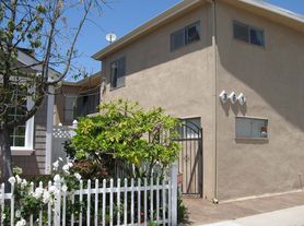 361 13th St, Seal Beach, CA
