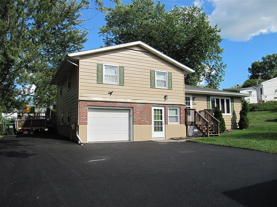 1st image of 19 Hillside Dr