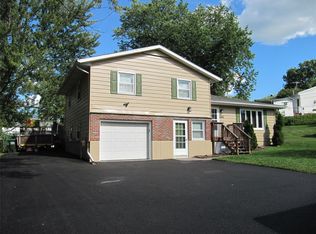 19 Hillside Dr, Apalachin, NY 13732