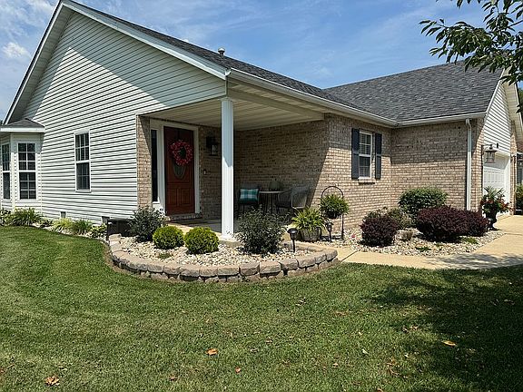 2nd image of 311 E Roosevelt Dr