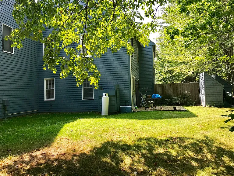 77 Baldwin Dr — Photo 7