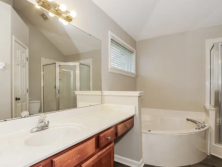 9775 Misty Bay Cv — Photo 10