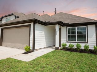 711 Luke Darrell Dr, Rosharon, TX 77583