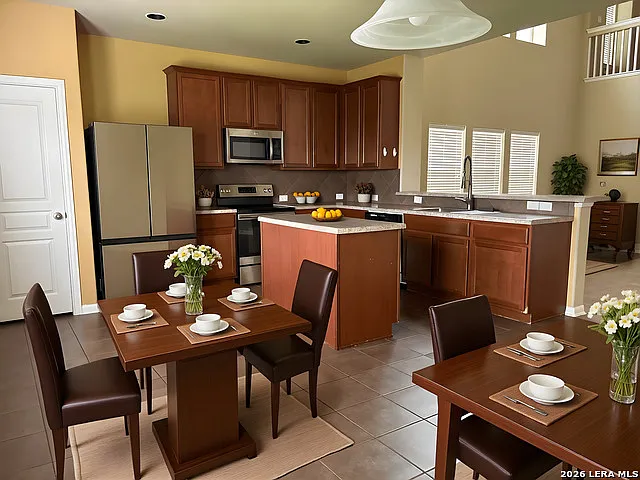 4 bed, 2.5 bath, 2521 sqft, $2,150 — Photo 4