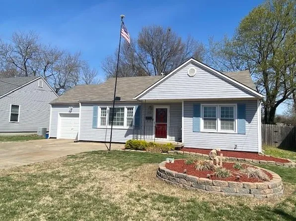1534 Main St, Osawatomie, KS 66064