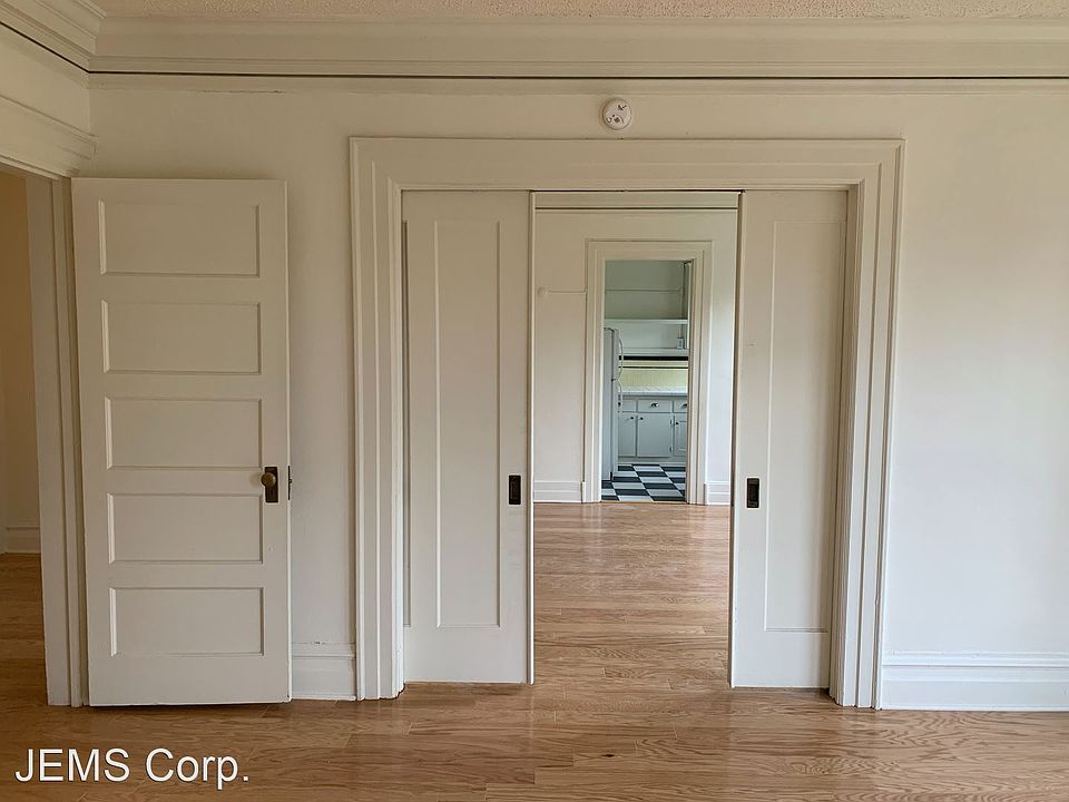 1st image of 931 NW 20th Ave #34