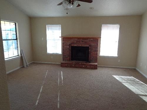 3rd image of 4504 Teal Dr