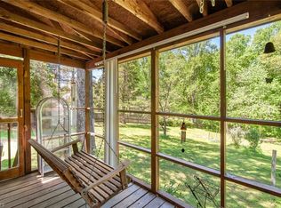 322 Pinewood Ln, High Point, NC 27262