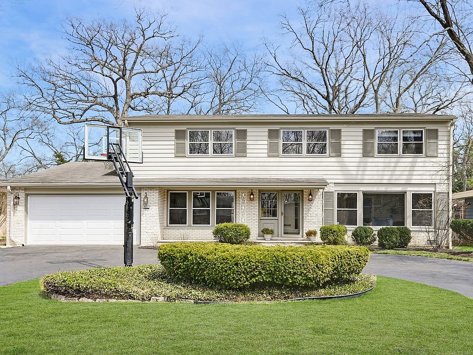 1st image of 2931 Twin Oaks Dr