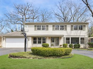 2931 Twin Oaks Dr, Highland Park, IL 60035