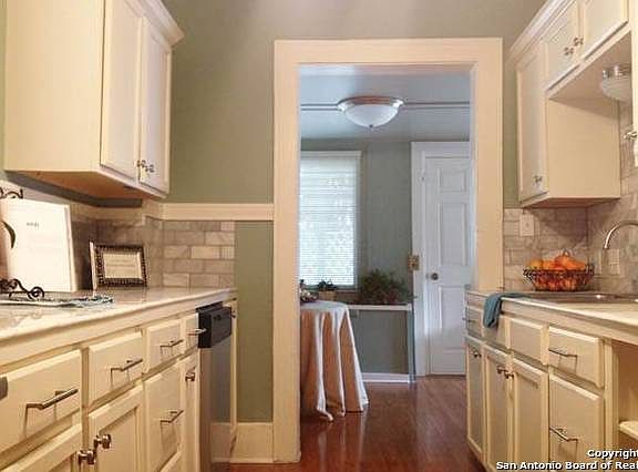3rd image of 640 Patterson Ave