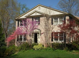 9440 Park Hunt Ct, Springfield, VA 22153