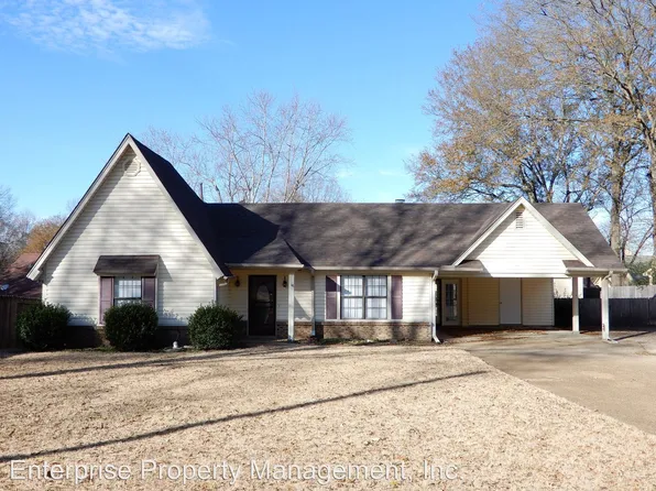 378 Fletcher Rd, Collierville, TN 38017
