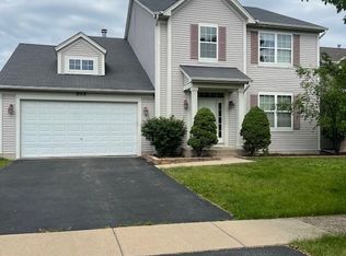 503 Cardinal Ave, Oswego, IL 60543