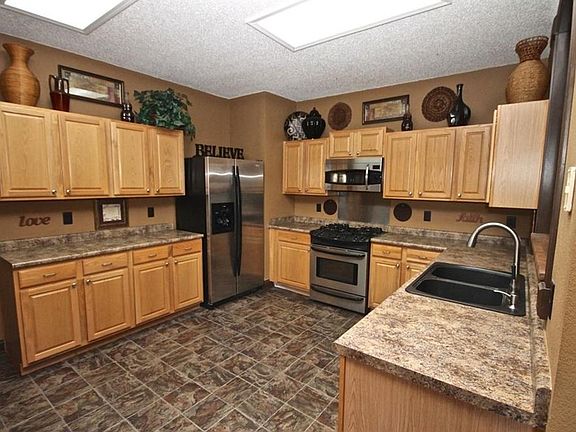 2nd image of 15146 Redcliff Dr