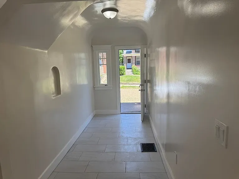 5916 Nicholson St — Photo 2