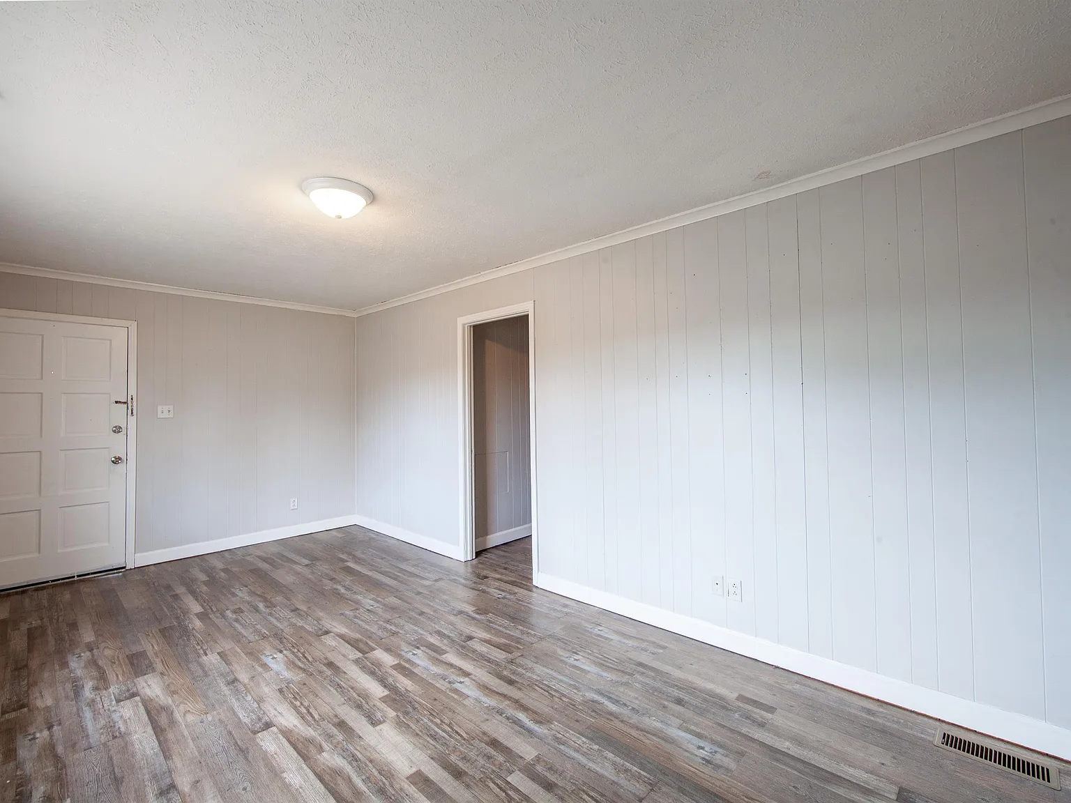69 Carolane Drive - R — Photo 4