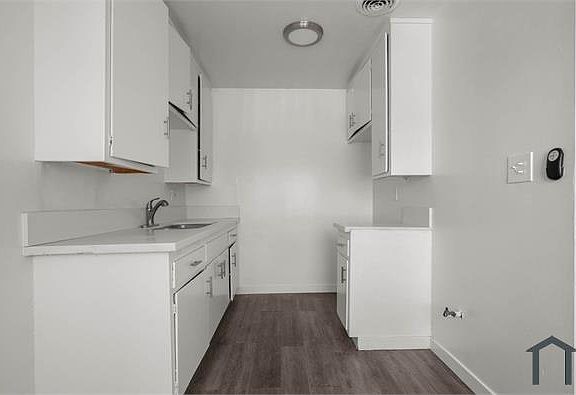 2nd image of 8425 S Western Ave APT 7
