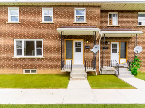 2418 Glenwood School Dr, Burlington, ON L7R 3S2