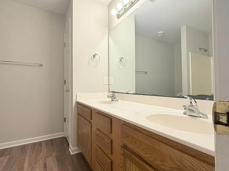 60 Rainbow Rd #2 — Photo 11