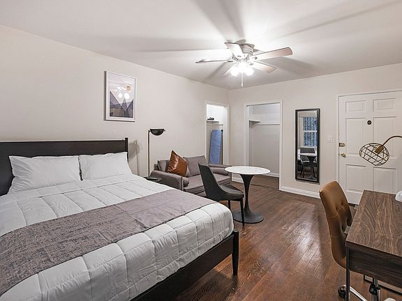 4th image of 750 S Normandie Ave APT 204