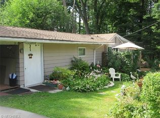 8609 Maple St SW, Sherrodsville, OH