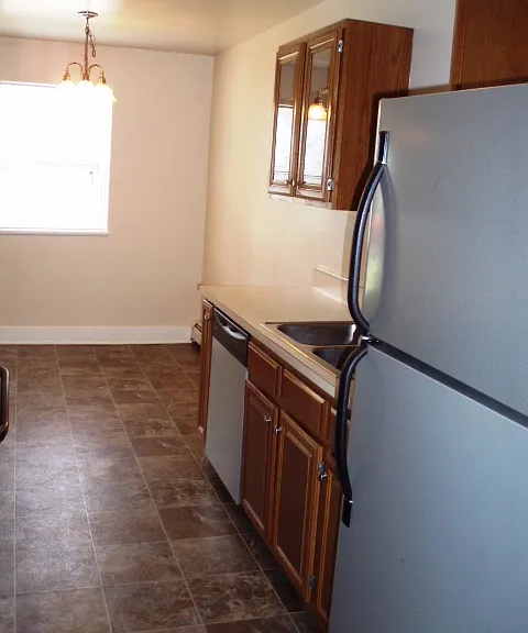 340 Country Club Rd #223 — Photo 5