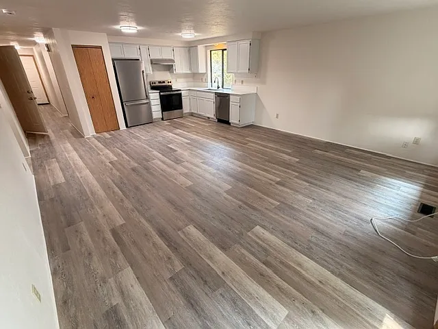 3660 Plumtree Drive — Photo 2