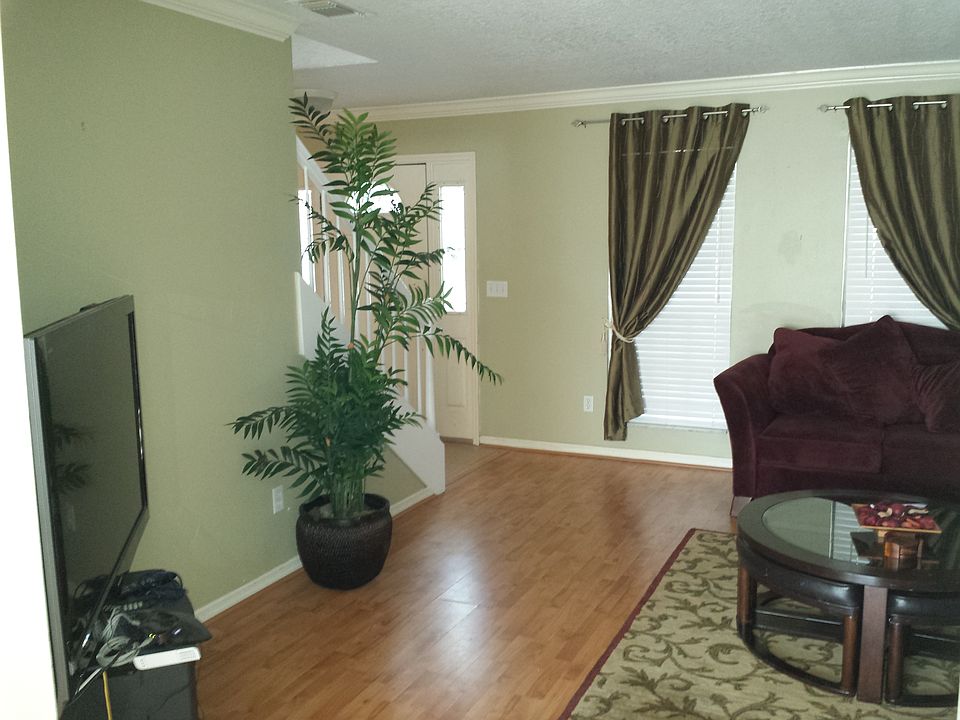 1st image of 786 Lake Como Dr