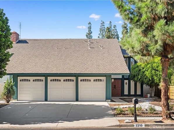 2215 Old Creek Ln, Fullerton, CA 92831
