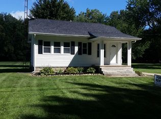 666 Pickard Rd, Temperance, MI 48182