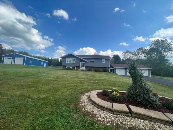 76 Treadwell Rd, Binghamton, NY 13905