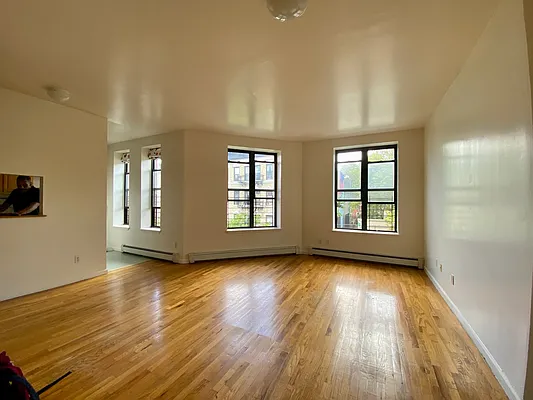 Rented by Owner | media 1