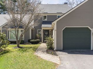 23 Foreside Cmn #23, Falmouth, ME 04105