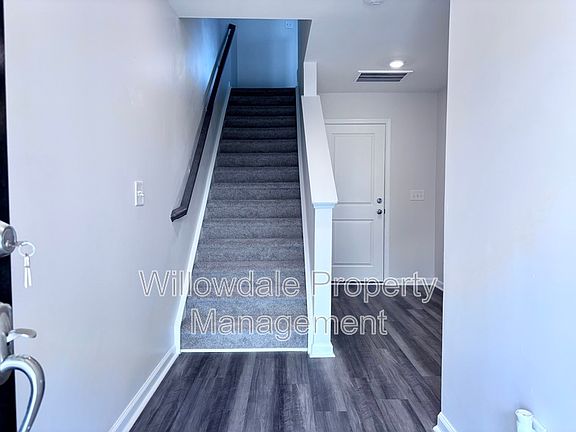 3rd image of 6045 Kayton St