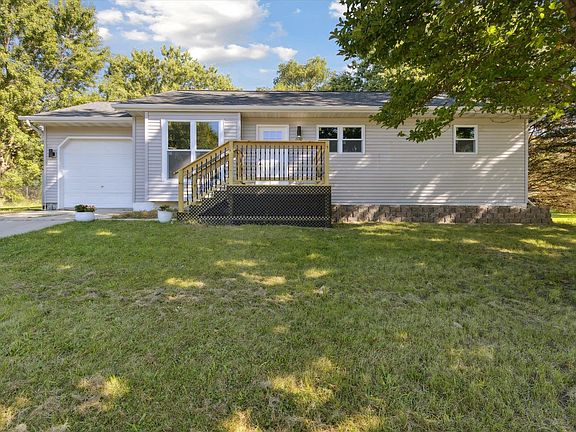 2nd image of 1110 Winston Dr