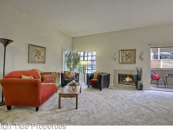 5th image of 9290 Towne Centre Dr Unit 94