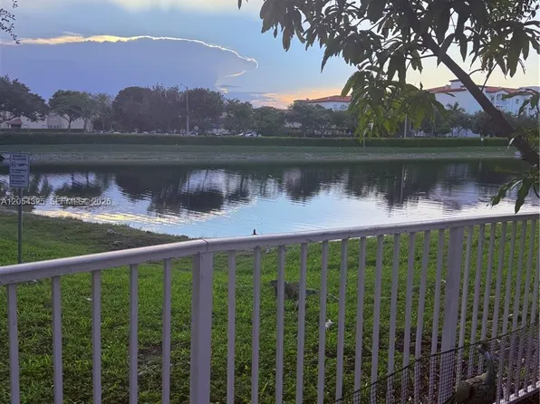 7950 NW 108th Pl, Doral, FL 33178