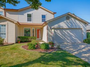 1609 Estate Cir, Naperville, IL 60565