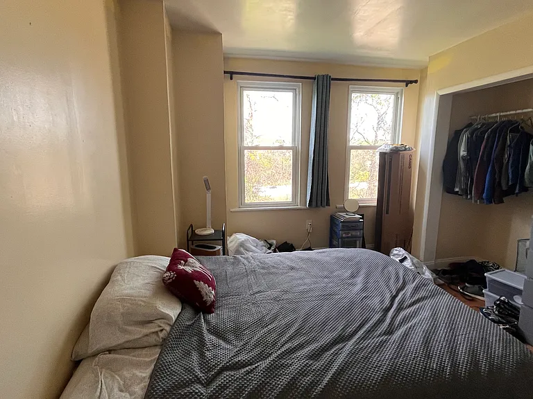 1035 Flemington St — Photo 6