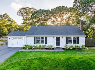 17 Trowbridge Path, West Yarmouth, MA 02673