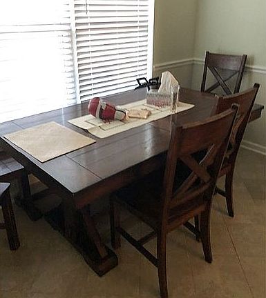 breakfast nook