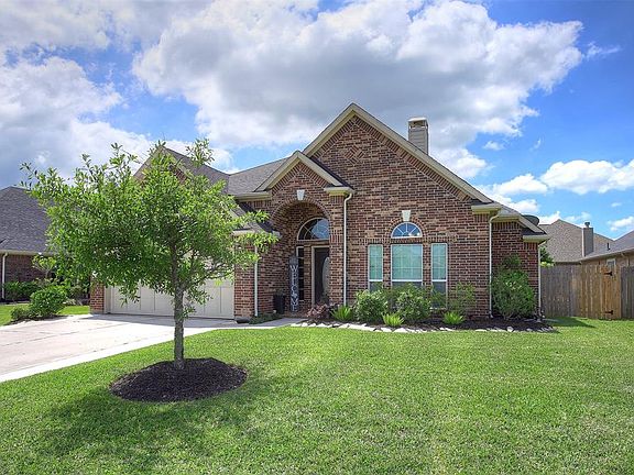 3rd image of 1512 Nacogdoches Valley Dr